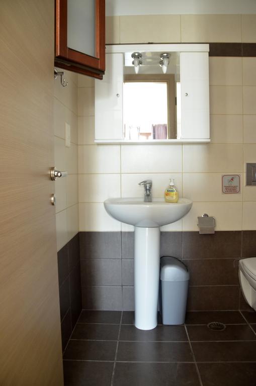Alex Mike Apartman Ajía Ána Kültér fotó