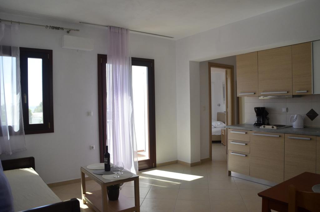 Alex Mike Apartman Ajía Ána Kültér fotó