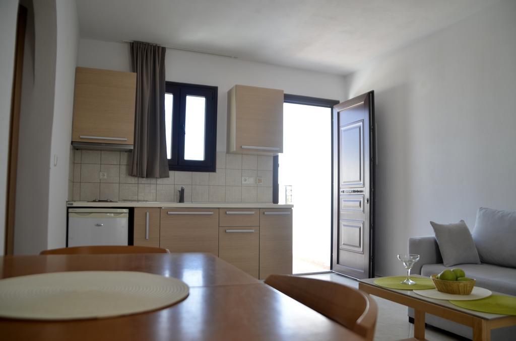 Alex Mike Apartman Ajía Ána Kültér fotó